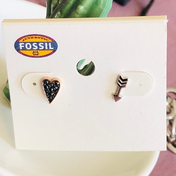 Rose Gold/Silver tone Heart & Arrow Stud Earrings - Picture 4 of 9